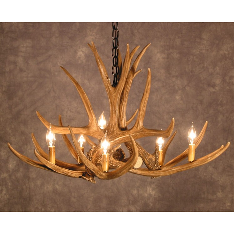 chandelier made of antlers