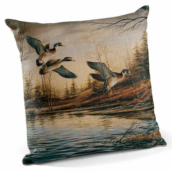 https://www.thecabinshop.com/media/catalog/product/p/i/pillow-backwoods-cabin-square-18-redlin-4084622304.jpg